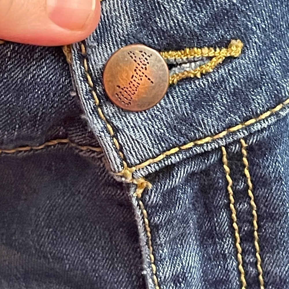 Wrangler bootcut medium wash lightly distressed denim jeans - Picture 4 of 7